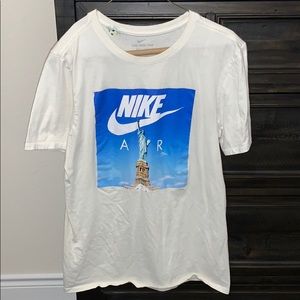 Men’s Small Nike Shirt